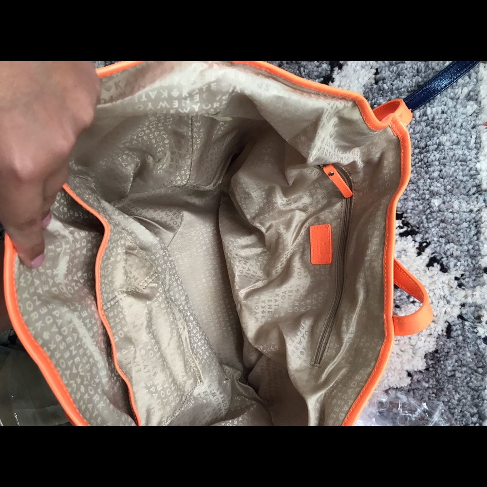 Kate spade purse - Picture 2 of 3